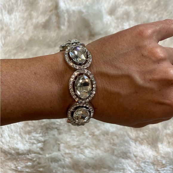 Rhinestone bracelet NWT - Picture 2 of 4